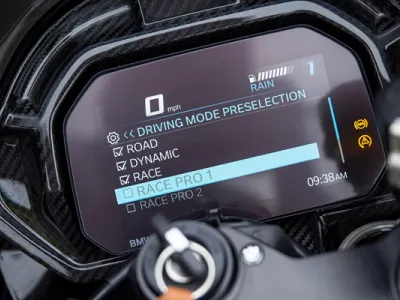 2023 بي ام دبليو دراجة نارية إس 1000 أر أر