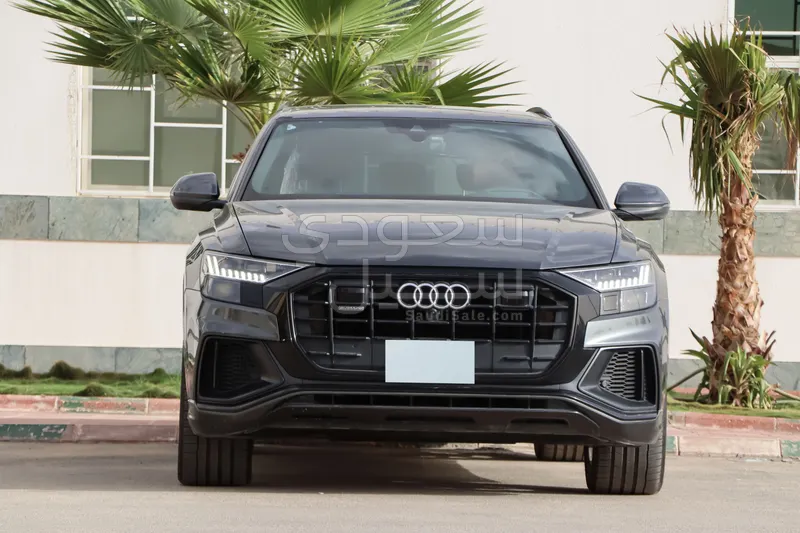 2021 Audi Q8 S Line