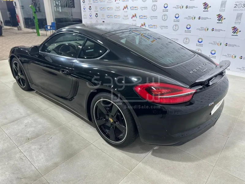 2015 بورش كايمان