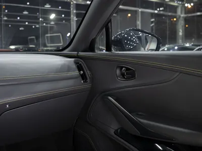 2024 استون مارتن دي بي اكس 707