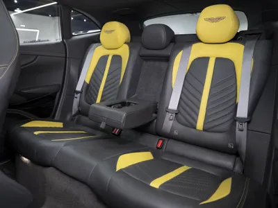 2024 استون مارتن دي بي اكس 707