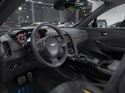 2024 استون مارتن دي بي اكس 707