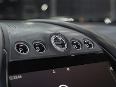 2024 استون مارتن دي بي اكس 707