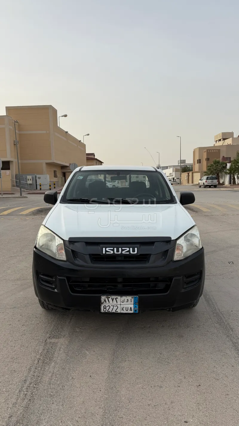 2014 ايسوزو بيكب غمارتين