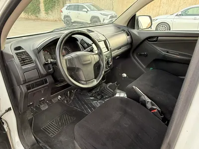 2014 ايسوزو بيكب غمارتين