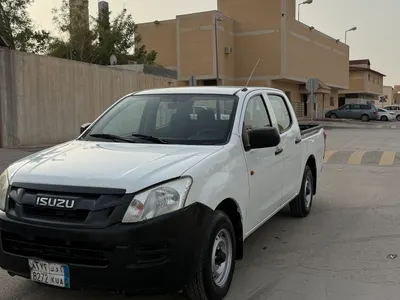 2014 ايسوزو بيكب غمارتين