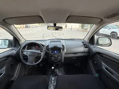 2014 ايسوزو بيكب غمارتين