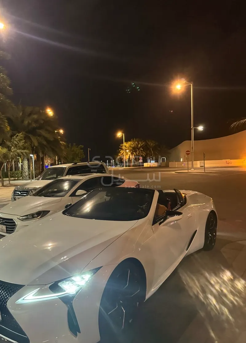 2023 لكزس إل سي 500