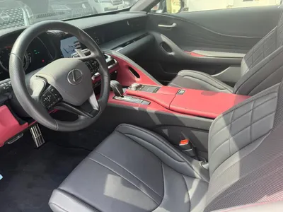 2023 لكزس إل سي 500