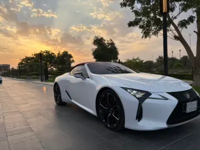 2023 لكزس إل سي 500