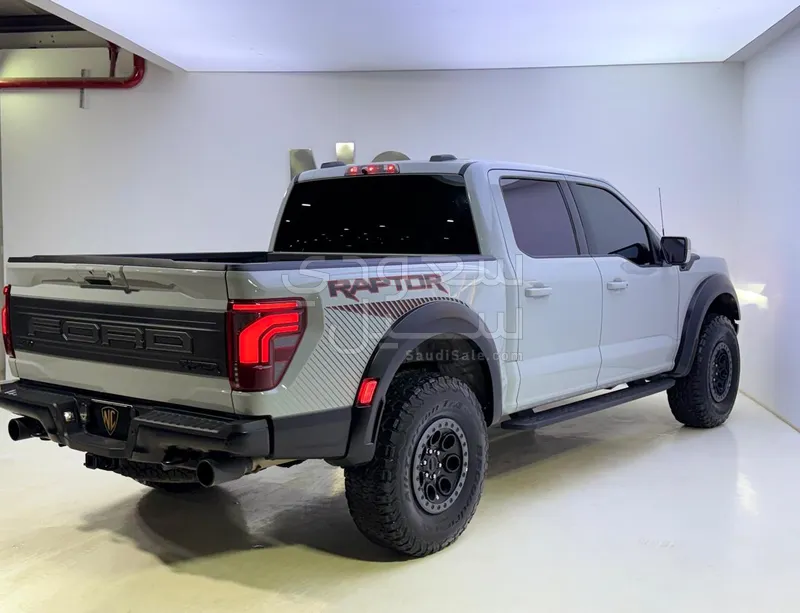 2024 فورد اف 150 رابتور