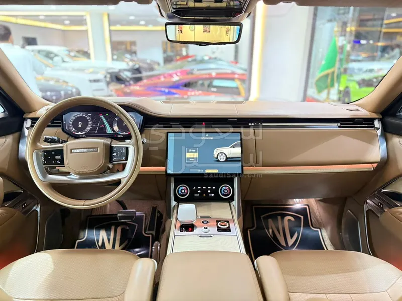 2023 لاند روفر رينج روفر اس في اوتوبيوغرافي