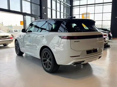 2025 لاند روفر رينج روفر سبورت اس اي