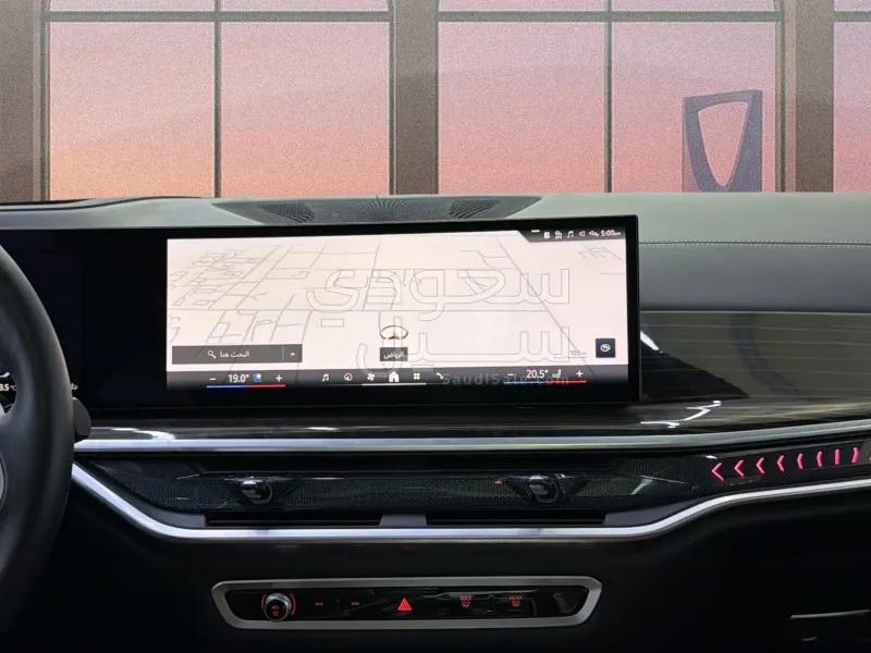 2025 بي ام دبليو الفئة اكس 7