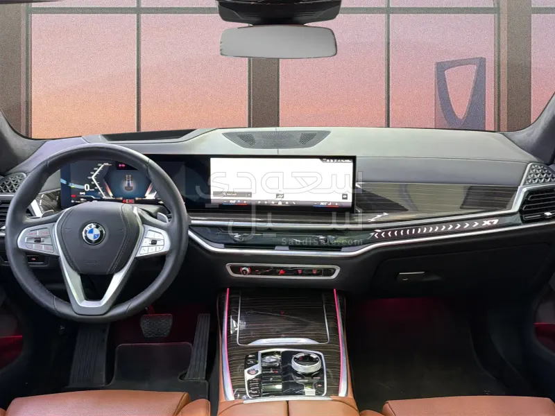 2025 بي ام دبليو الفئة اكس 7