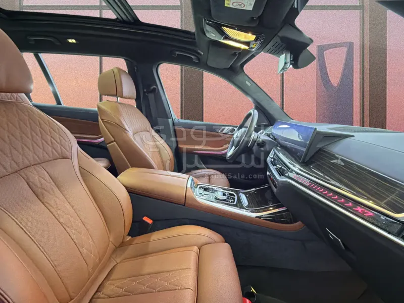 2025 بي ام دبليو الفئة اكس 7