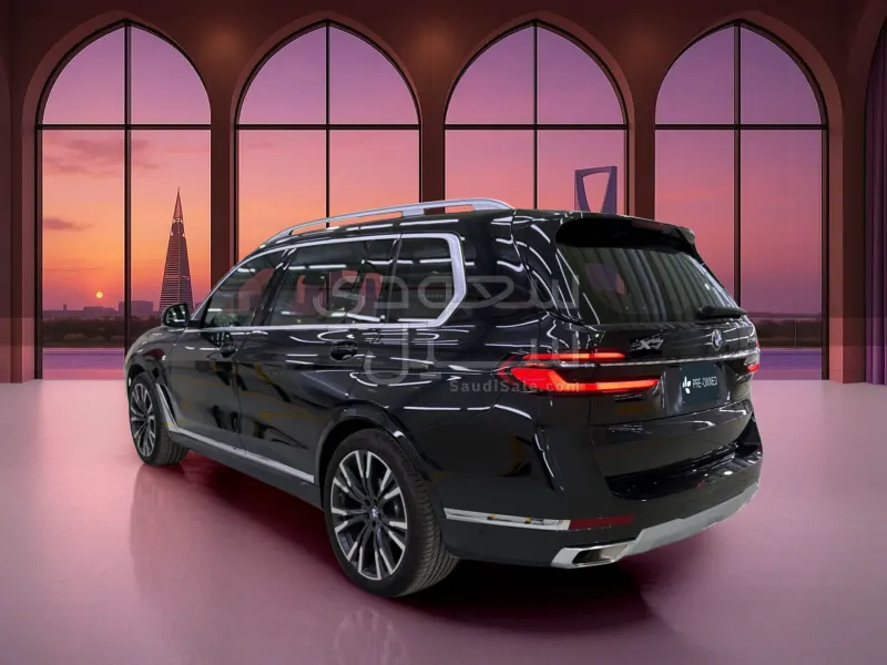 2025 بي ام دبليو الفئة اكس 7