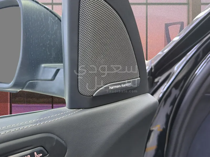 2025 بي ام دبليو الفئة اكس 7