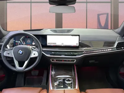 2025 بي ام دبليو الفئة اكس 7