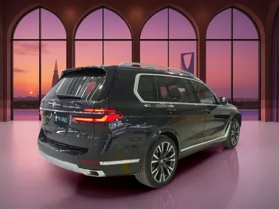 2025 بي ام دبليو الفئة اكس 7