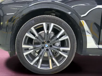 2025 بي ام دبليو الفئة اكس 7