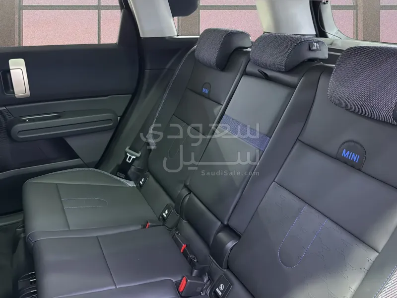 2026 ميني كونتري مان