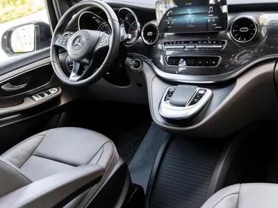 2022 مرسيدس - بنز في 250