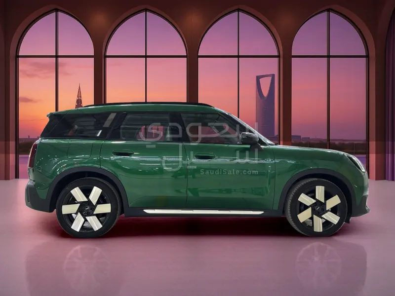 2025 ميني كونتري مان اس