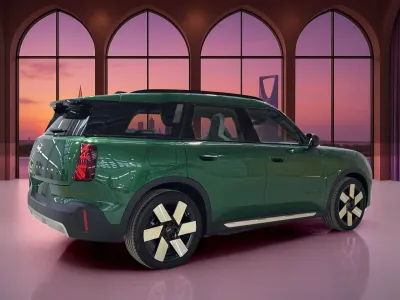 2025 ميني كونتري مان اس