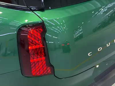 2025 ميني كونتري مان اس