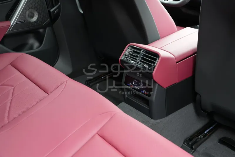 2026 بي ام دبليو الفئة الخامسة 530 إم كت