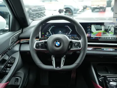 2026 بي ام دبليو الفئة الخامسة 530 إم كت