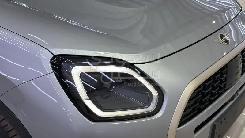 2025 ميني كونتري مان اس