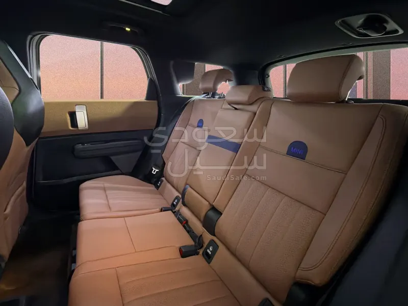 2025 ميني كونتري مان اس