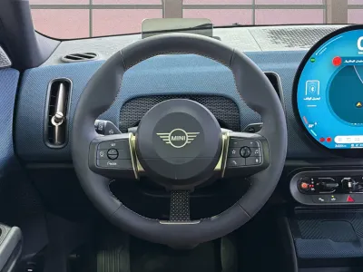 2025 ميني كونتري مان اس