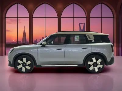 2025 ميني كونتري مان اس