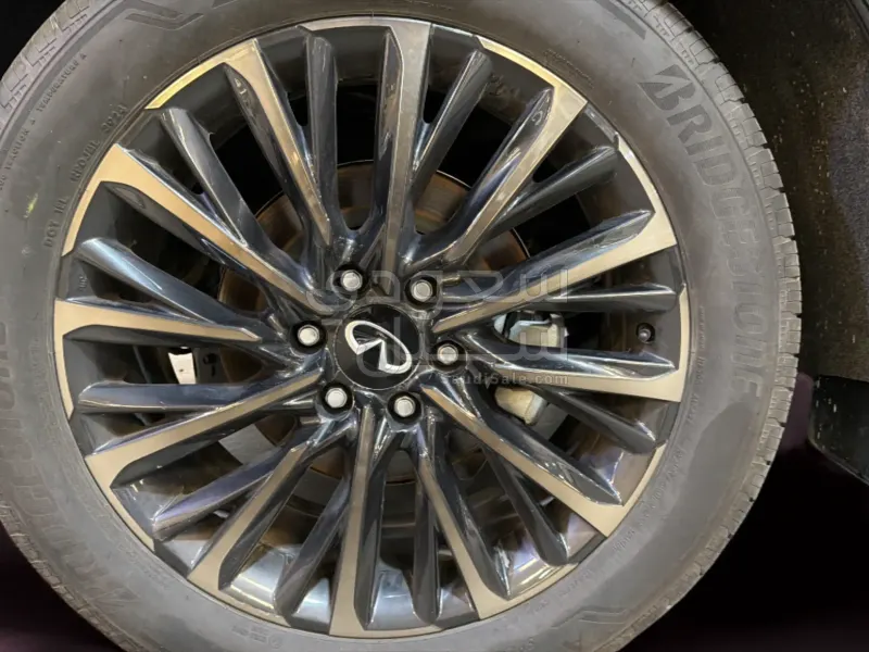 2025 انفينيتي كيو اكس 80