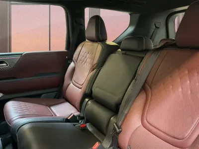 2025 انفينيتي كيو اكس 80