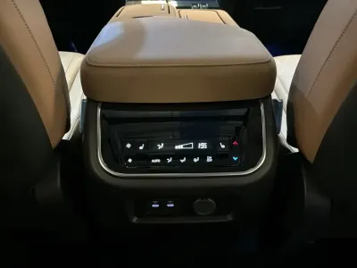 2025 انفينيتي كيو اكس 80