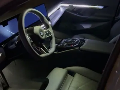 2025 بي ام دبليو الفئة الخامسة 520 أي