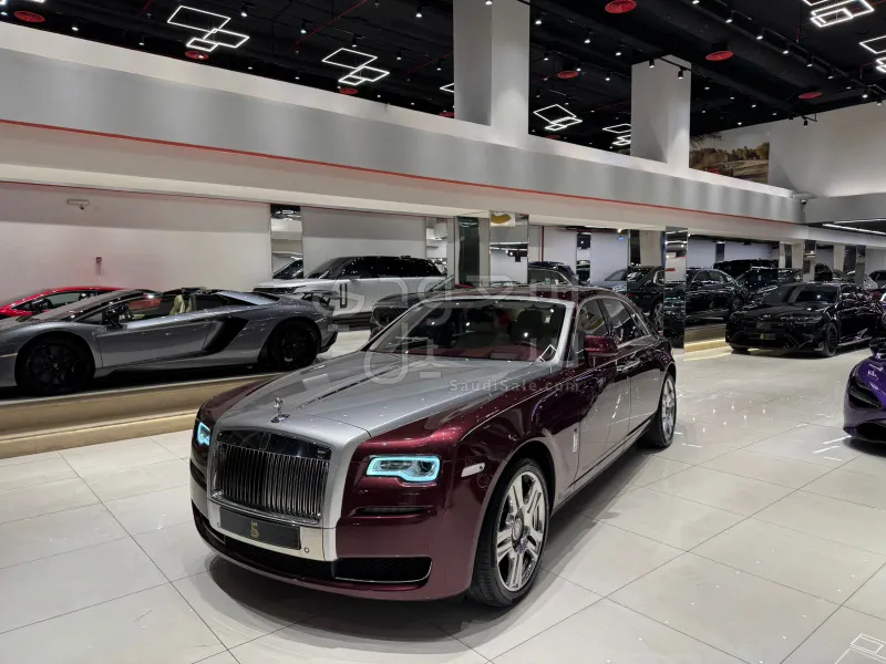 2015 رولز رويس قوست