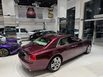 2015 رولز رويس قوست