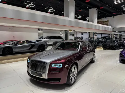 2015 رولز رويس قوست