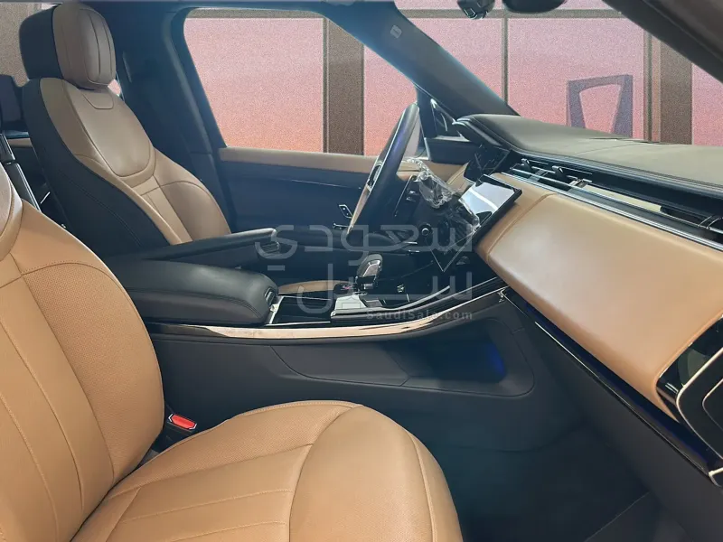 2024 لاند روفر رينج روفر سبورت اوتوبيوجرافي