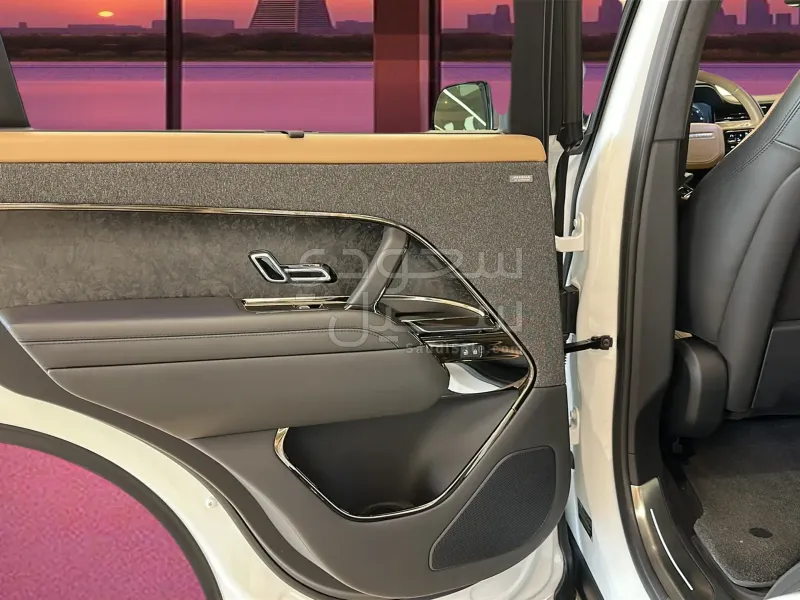 2024 لاند روفر رينج روفر سبورت اوتوبيوجرافي