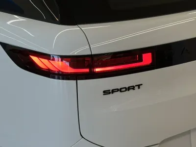 2024 لاند روفر رينج روفر سبورت اوتوبيوجرافي