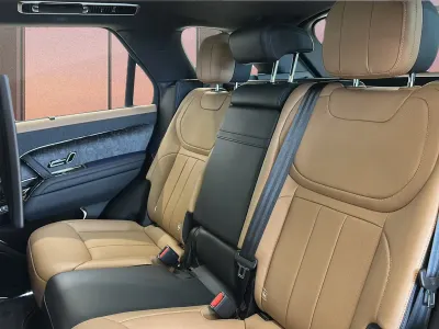 2024 لاند روفر رينج روفر سبورت اوتوبيوجرافي