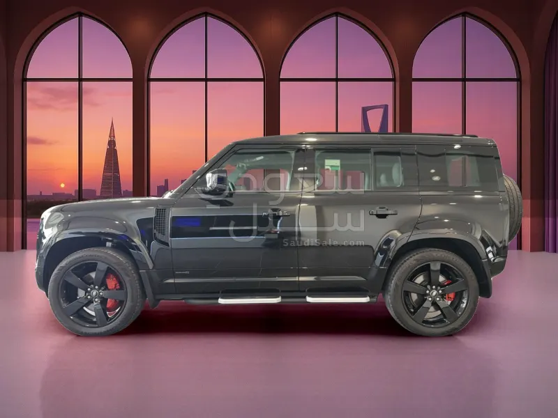 2024 لاند روفر ديفيندر اكس 110