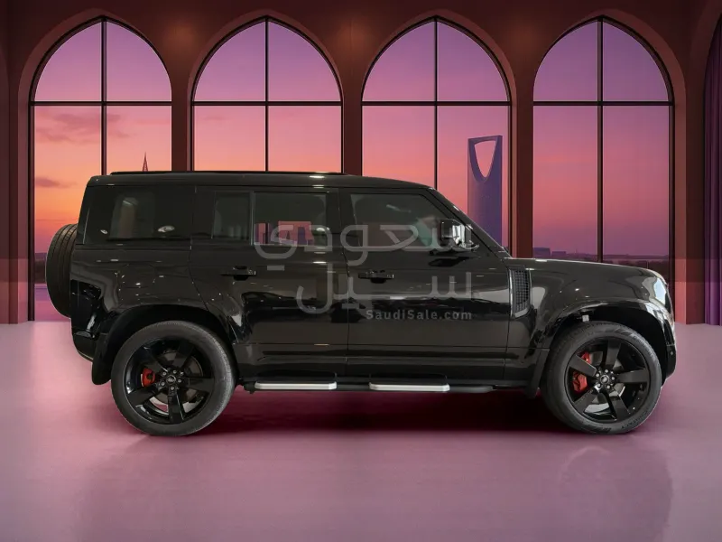 2024 لاند روفر ديفيندر اكس 110