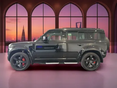 2024 لاند روفر ديفيندر اكس 110